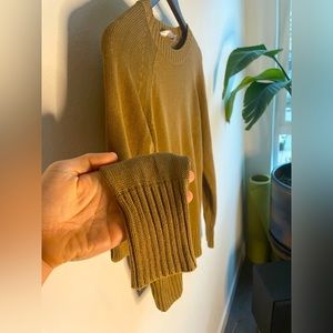Everlane earthy tan sweater